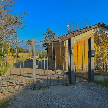 Casolare Del Maestrale - M&M Holiday House Perugia Esterno foto
